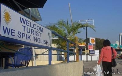 We spik inglish