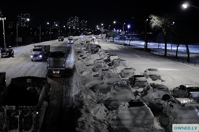 So many abandoned cars... looks eerie