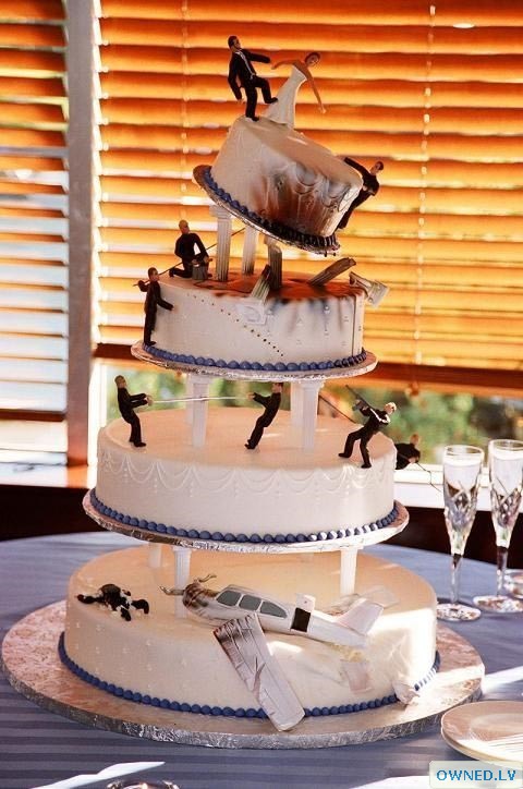 When James Bond Gets Married, This Is The Cake He Has