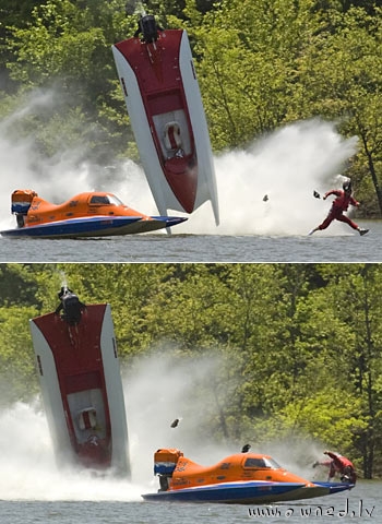 F1 boat crash