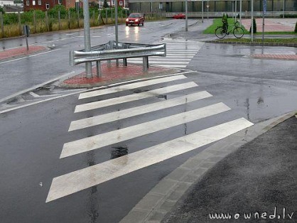 Traffic crossing fail