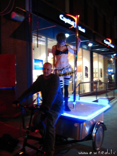 Mobile dancing pole