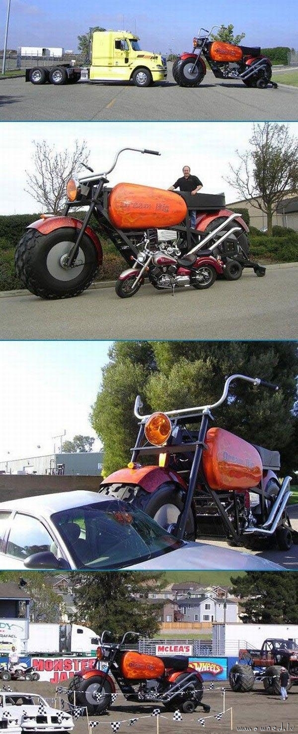 Worlds largest motorcycle