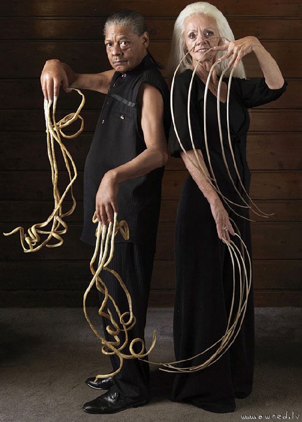 Extremely long nails