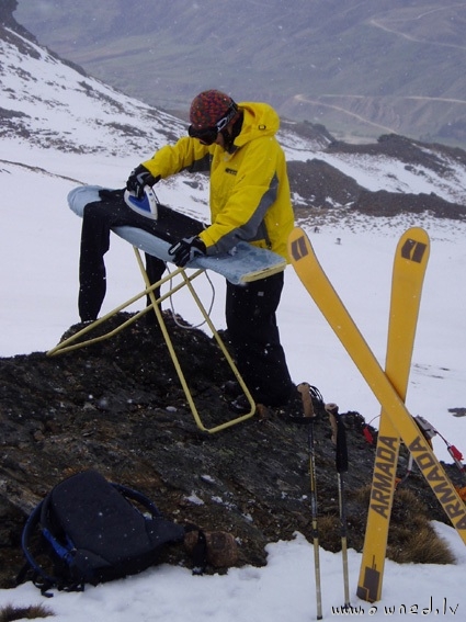 Extreme ironing