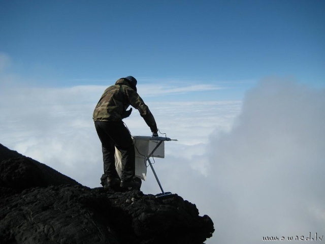 Extreme ironing