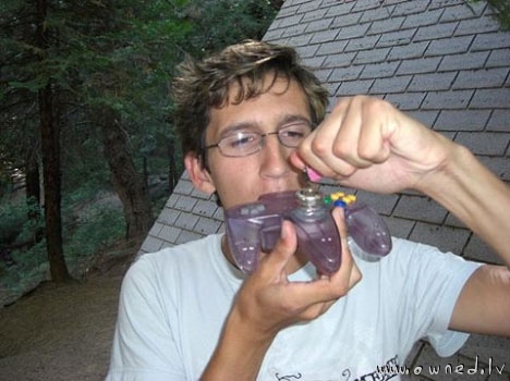 Nintendo 64 controller pipe